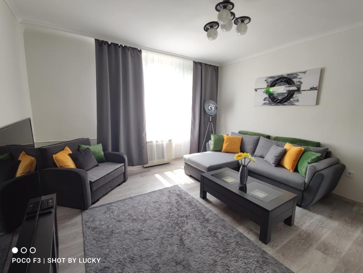 Central Greatforest Apartman Debrecen Ngoại thất bức ảnh