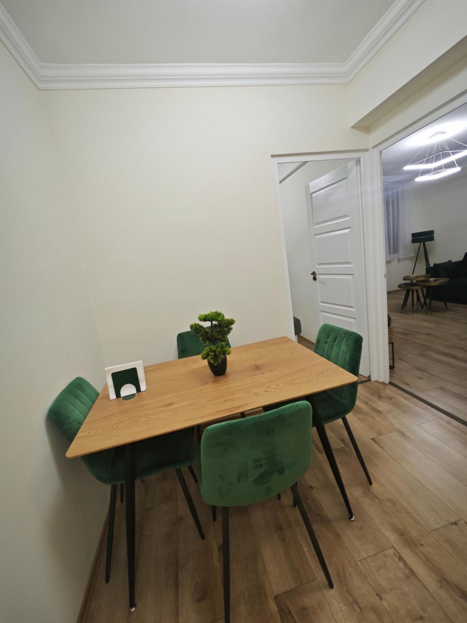 Central Greatforest Apartman Debrecen Ngoại thất bức ảnh